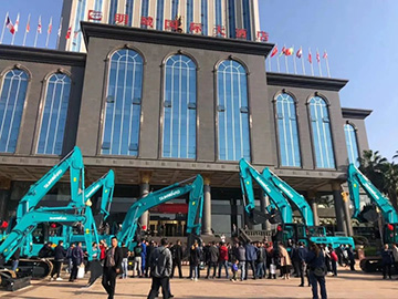 5万万! 米乐M6智能挖掘机订货会立异高